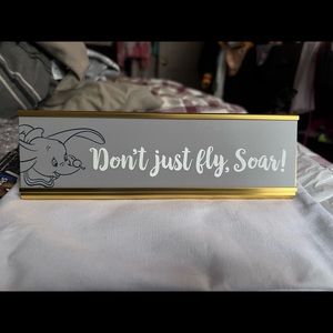 Brand new dumbo desk plate, it’s very well made, just not needed.